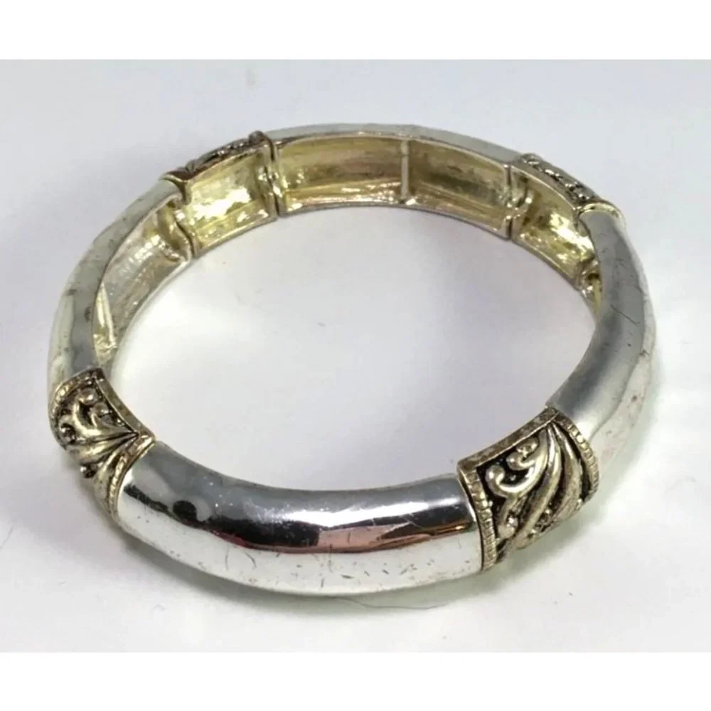 Antique Look Silver Tone Ethnic Style Boho Stretch Bracelet - Picture 4 of 4
